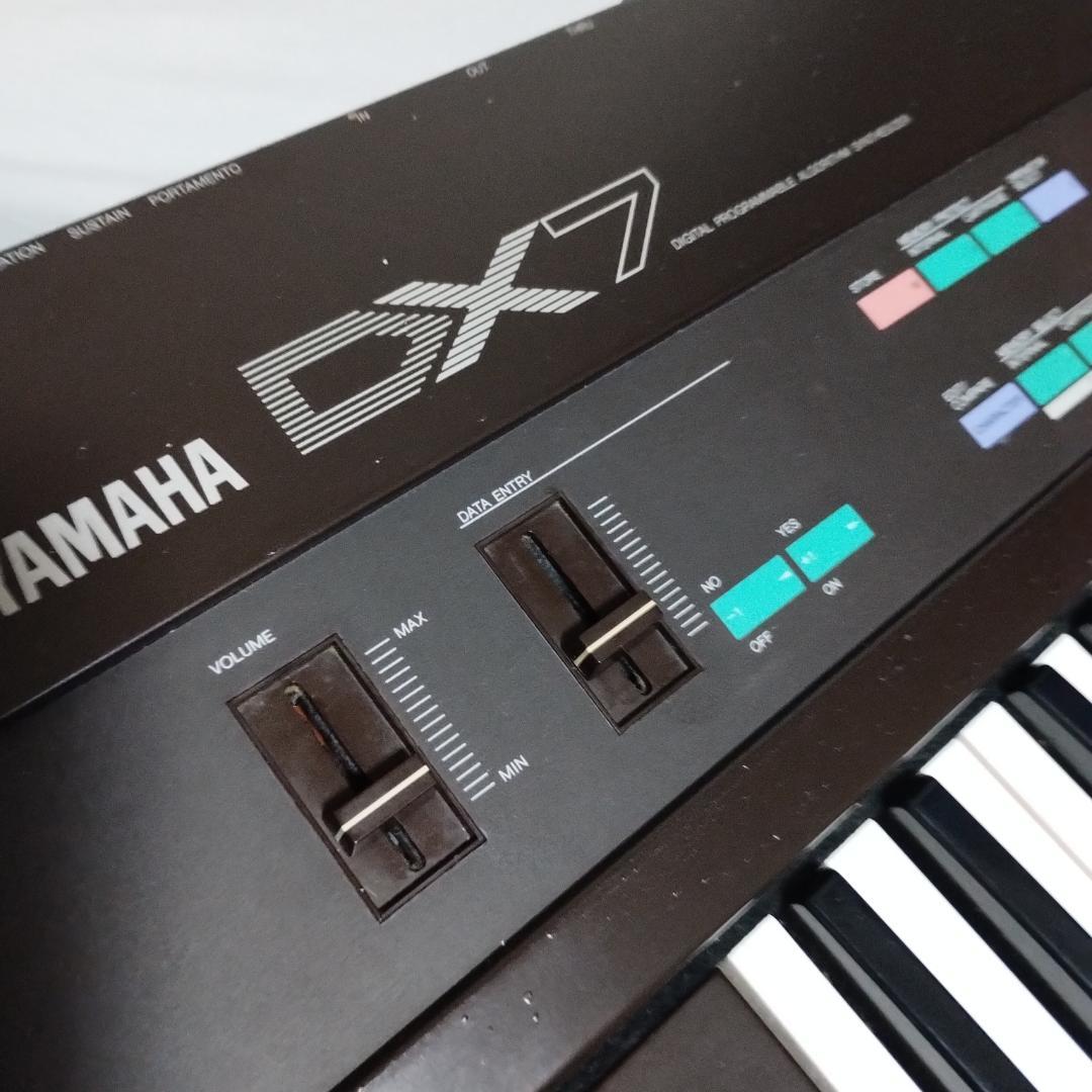 「 DX7 」YAMAHA・FM音源搭載デジタルシンセサイザー