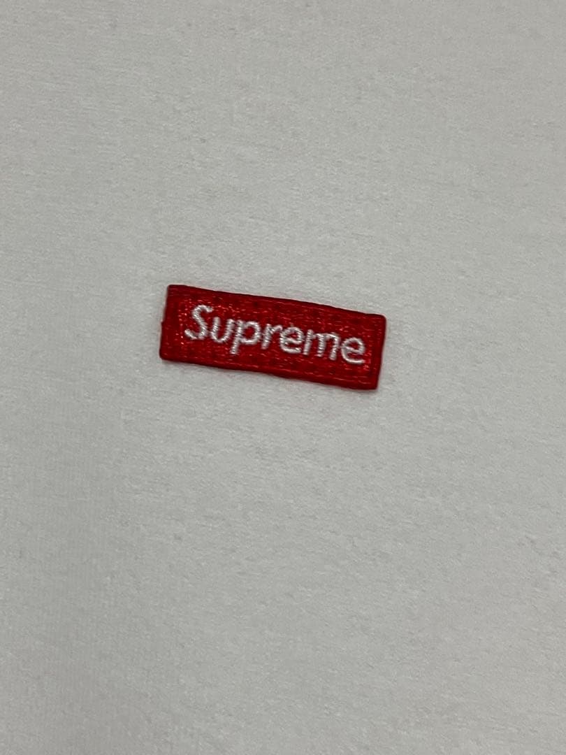 【新品未使用】正規品サイズSシュプリームtシャツsupremeユニセックス