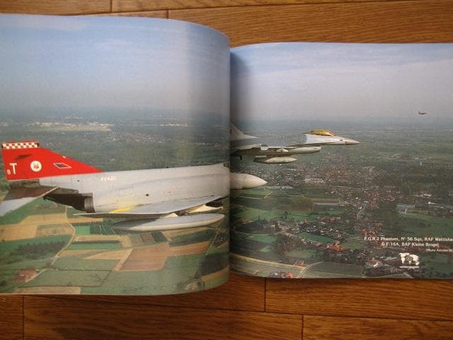 洋書 British Phantoms F-4J/FGR.1 & FGR.2