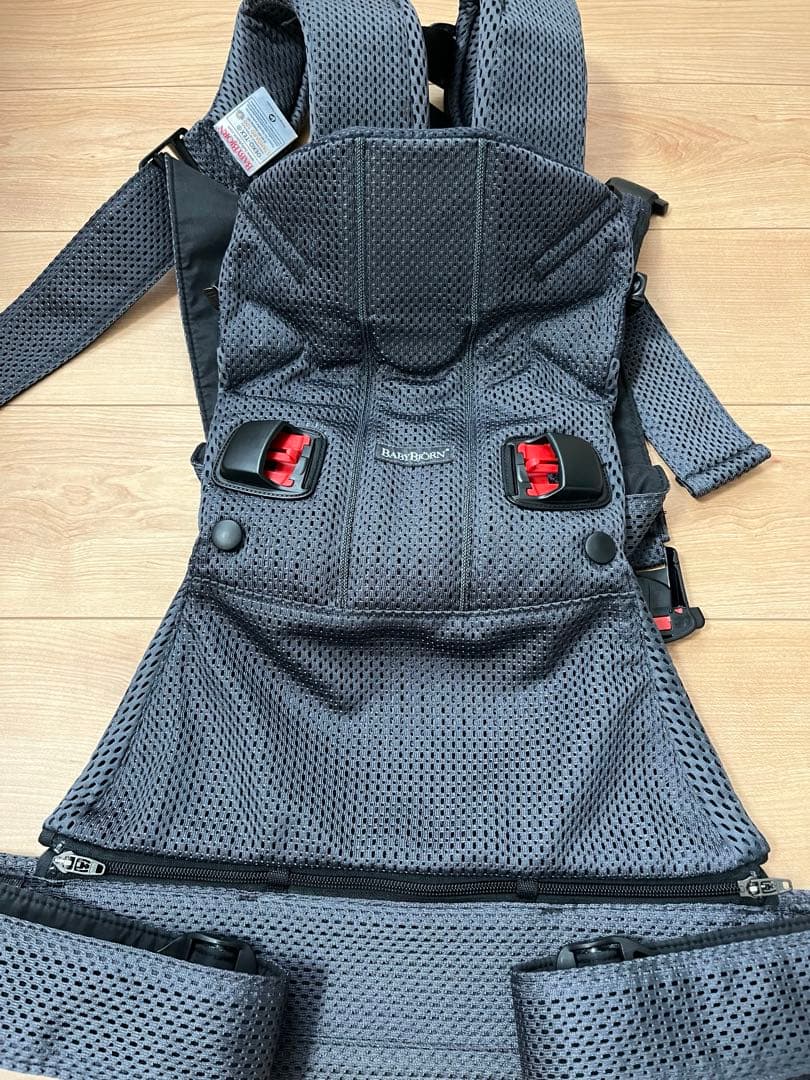 【美品】BABYBJORN ONEKAI Air ワンカイエアー