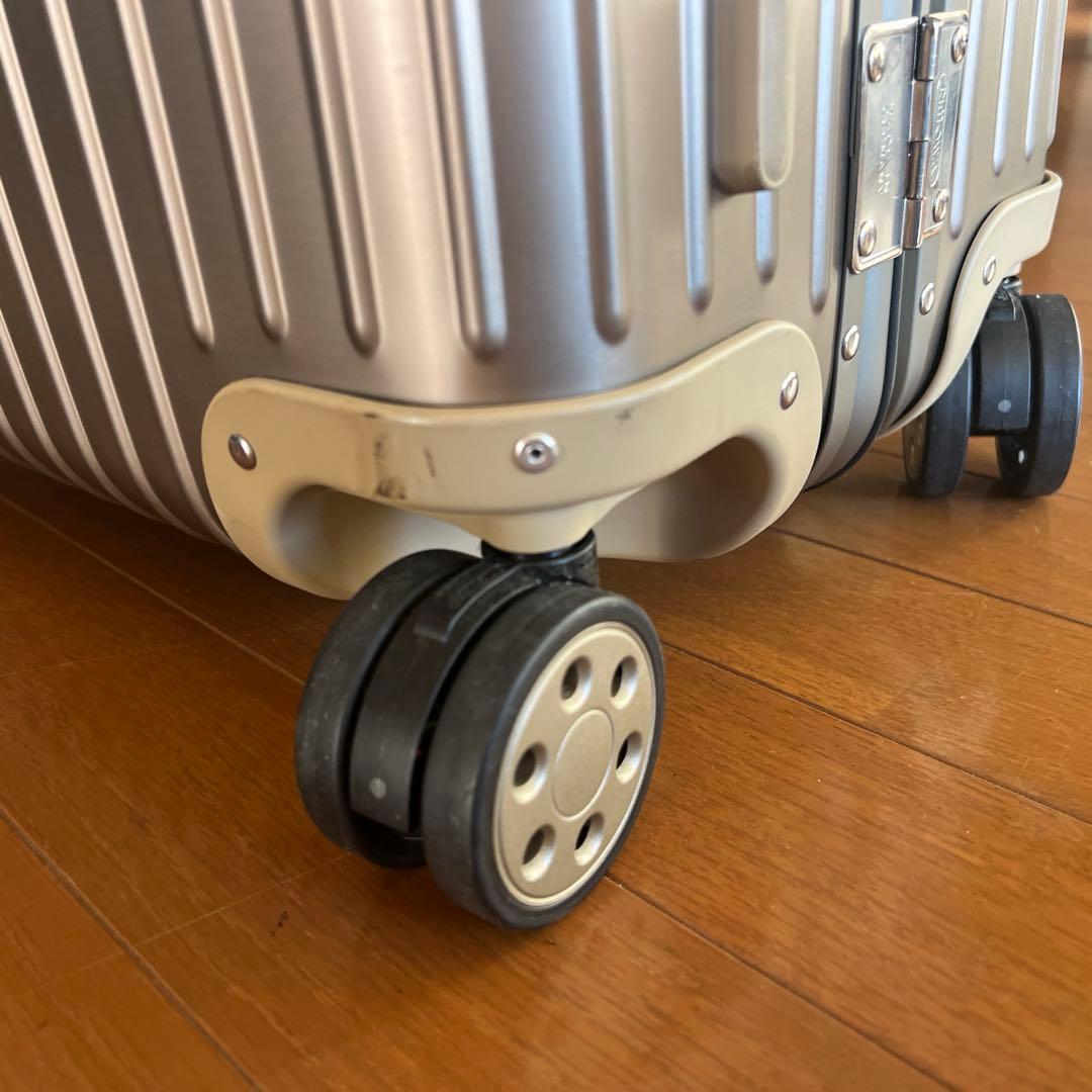 RIMOWAチタニウムトパーズ67L e-Tag（生産終了モデル）