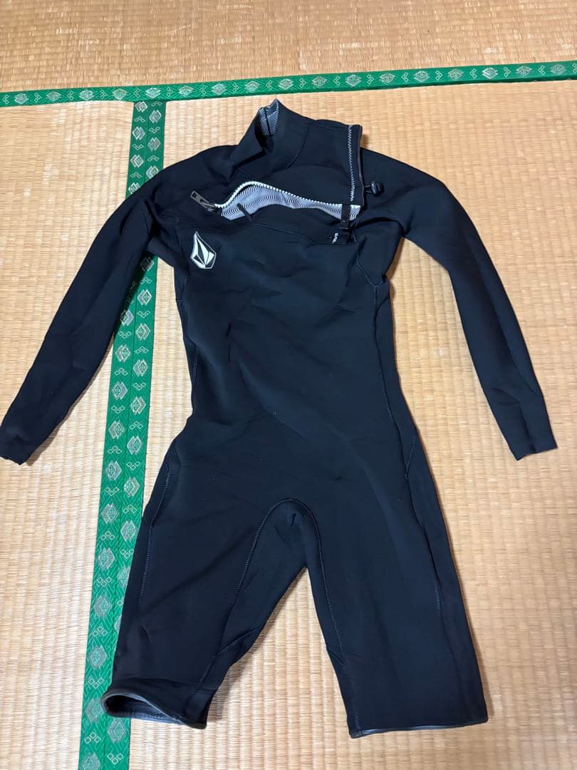 VOLCOMロンスプ2mm サイズLS