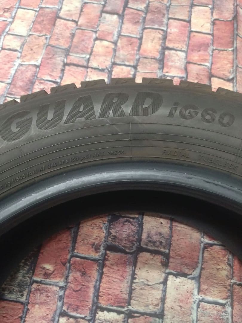 205/60R16 YOKOHAMA IG60 スタッドレスタイヤ 4本セット