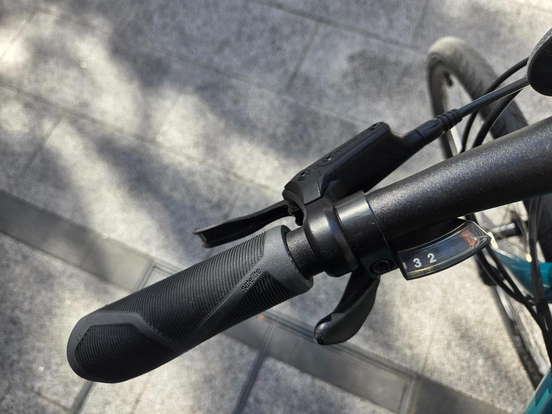2021 Trek FX 2 クロスバイク、サイズXS