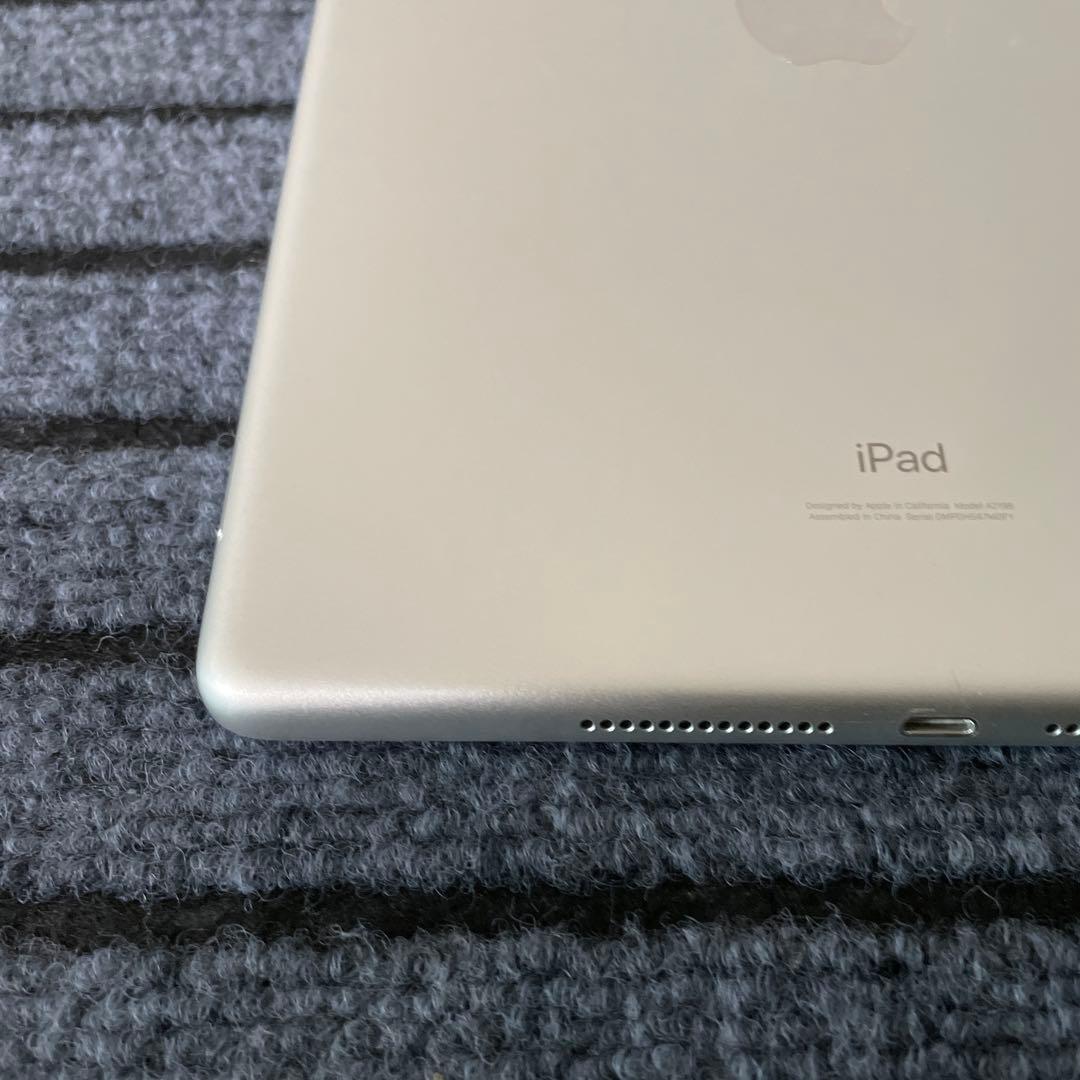 5 iPad 7世代 128GB SIMフリー シルバー