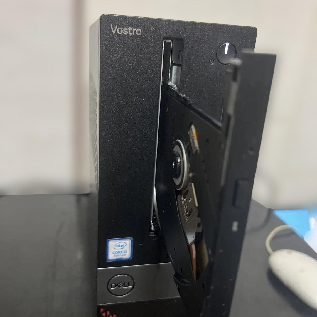 Dell Vostro 3470Intel Core i3 8th Gen中古。