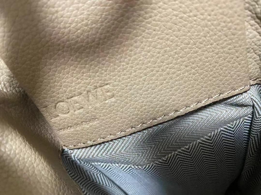 LOEWE ショルダーバッグ
