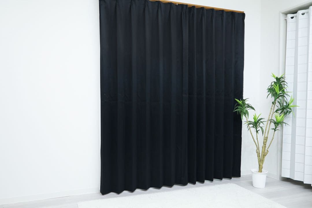 ゆゆゆのゆ　1級遮光防炎カーテン　BK 130㎝×185㎝ 2枚