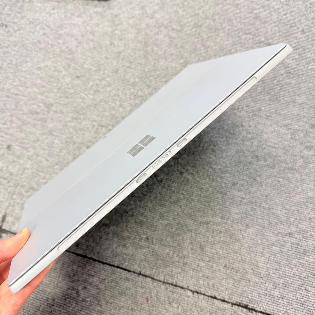 Windowsタブレット本体 Surface Pro 5 / 4GB / 128GB / Windows 11