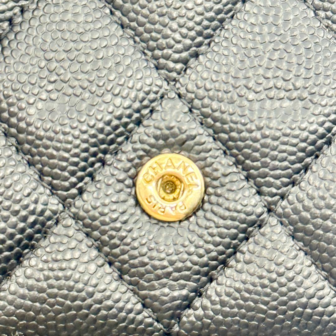 小梅　　　　 CHANEL 　三つ折り財布