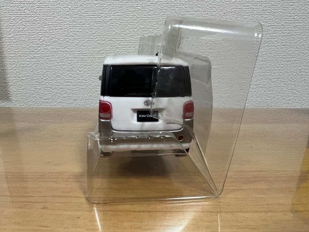 非売品　ダイハツ　ムーヴキャンバス　プルバックミニカー　シルバー