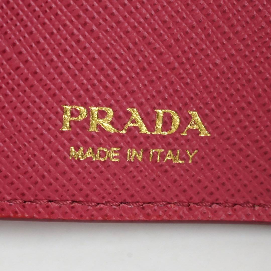 ✨新品未使用・箱保証書付き✨　PRADA ミニ財布　サフィアーノレザー　三つ折り