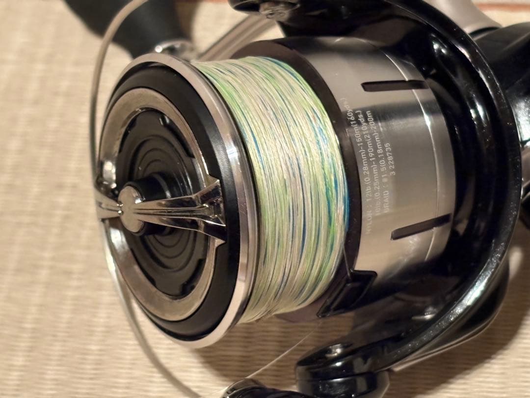 【美品】ダイワ　23 レグザ　LT4000-CXH
