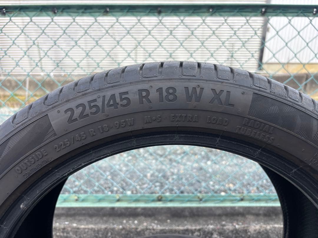 【ゆん】コンチネンタル　UC6 225/45R18 95W 4本セット