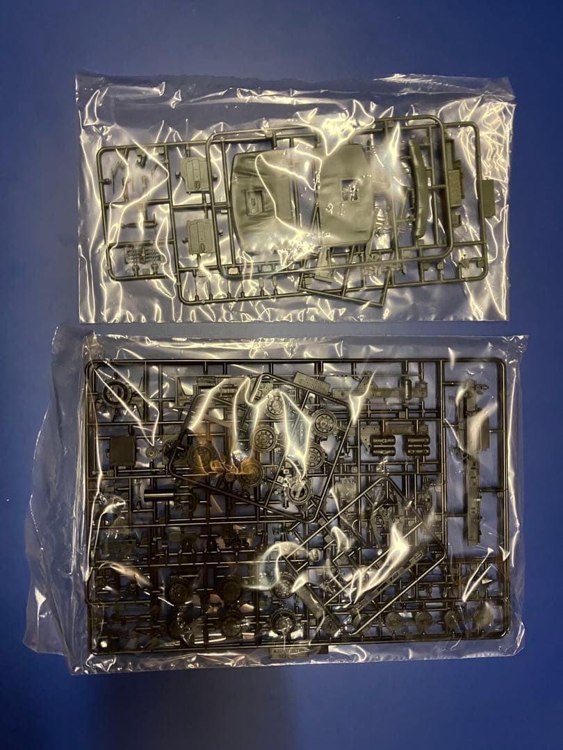 1/35 陸上自衛隊 3 1/2トン トラック & 水タンクトレーラー　2