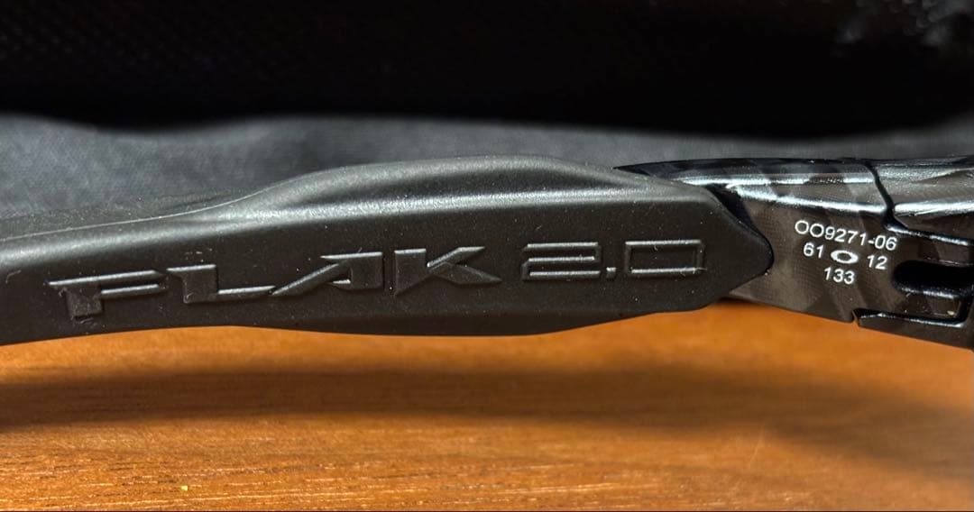 【美品】OAKLEYオークリーサングラス FLAK2.0 ○○9271-06