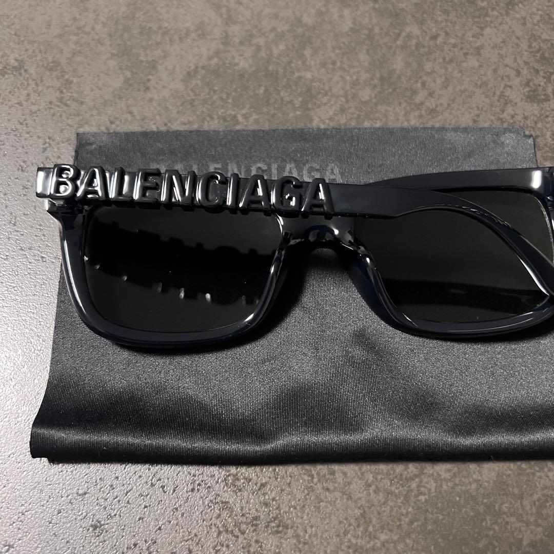 BALENCIAGA サングラス　度なし