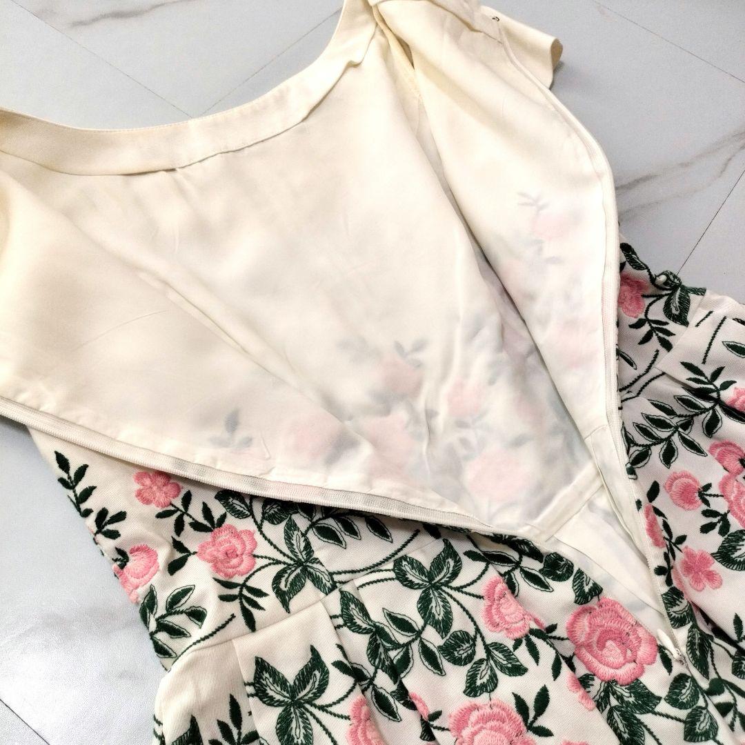 専用！M’S GRACY 花柄刺繍 クリーム色 ひざ丈ワンピース 半袖