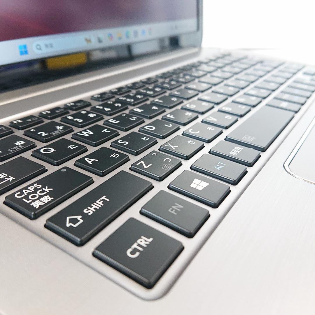 Dynabook KIRA V63/PS第5世代Core i5 [445]