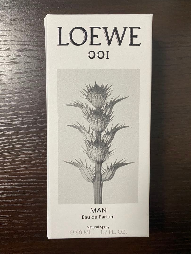 knrt1393 、LOEWE 001 MAN +アグア マイアミ 箱付き