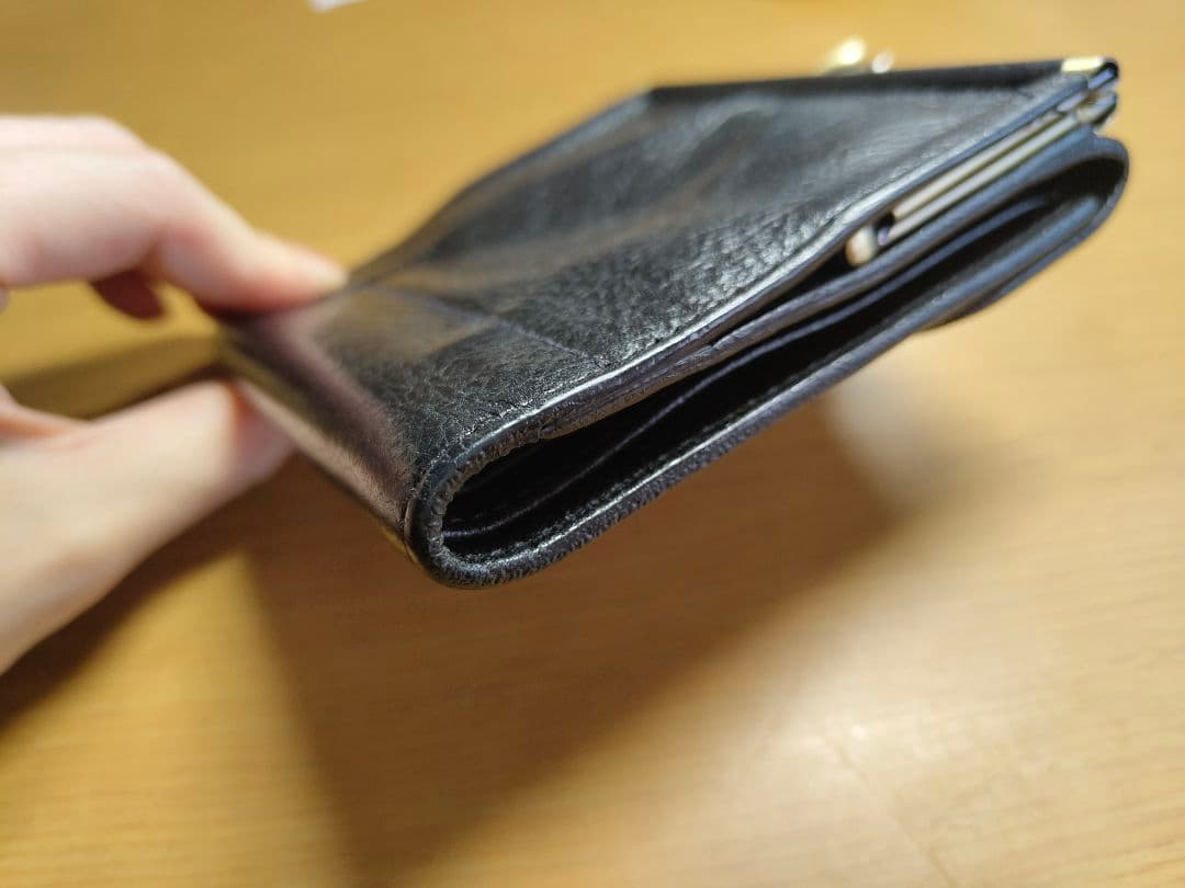 イルビゾンテ IL BISONTE 二つ折り がま口　財布 ブラック