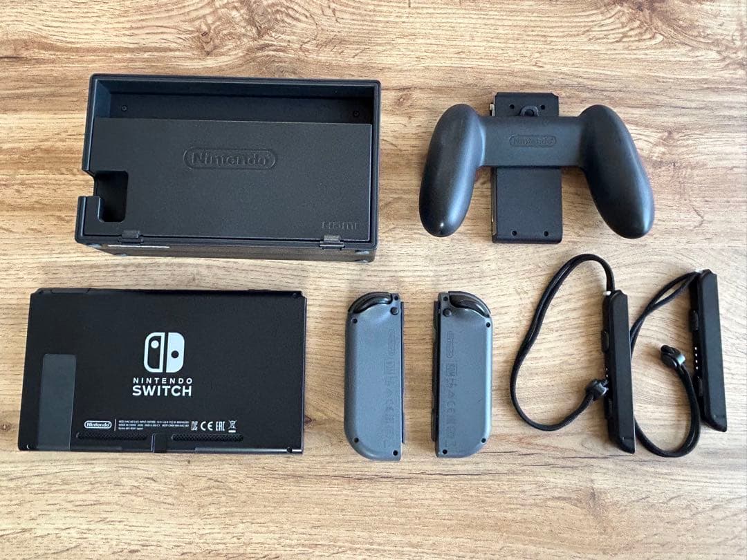 Nintendo Switch ニンテンドースイッチ　グレー　本体