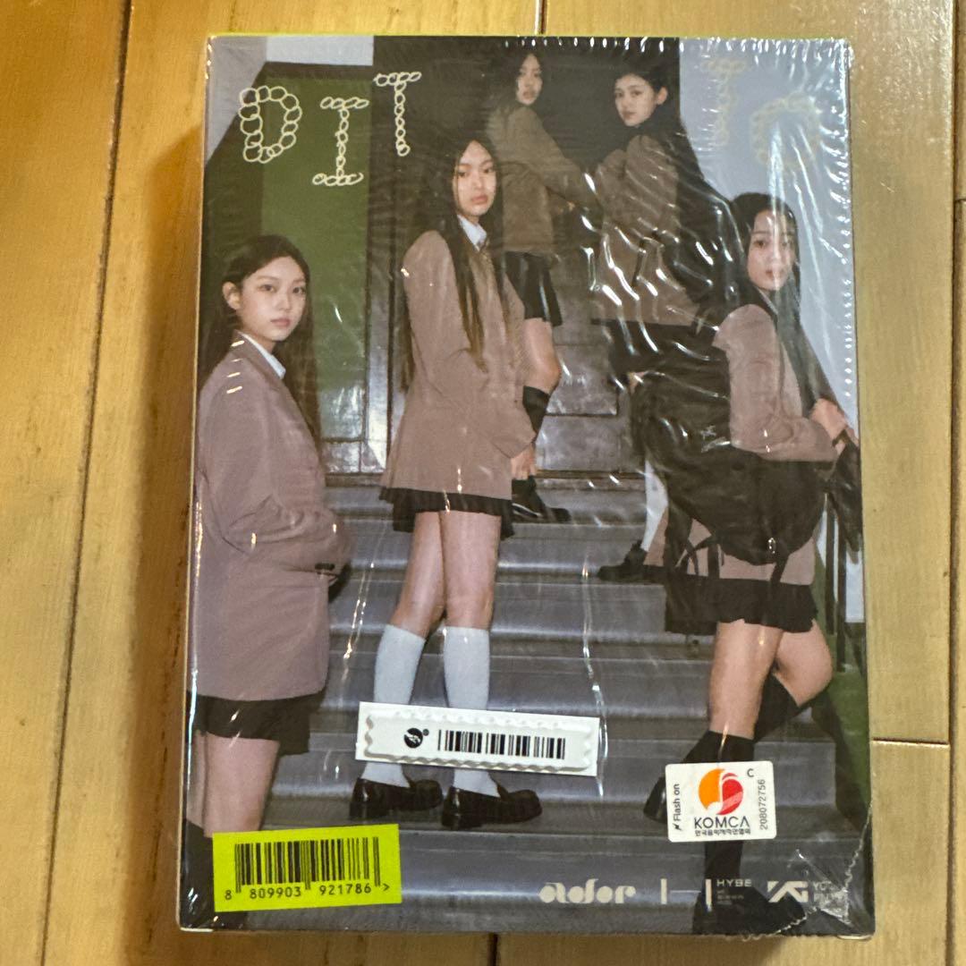 Newjeans アルバム未開封　トレカ付き
