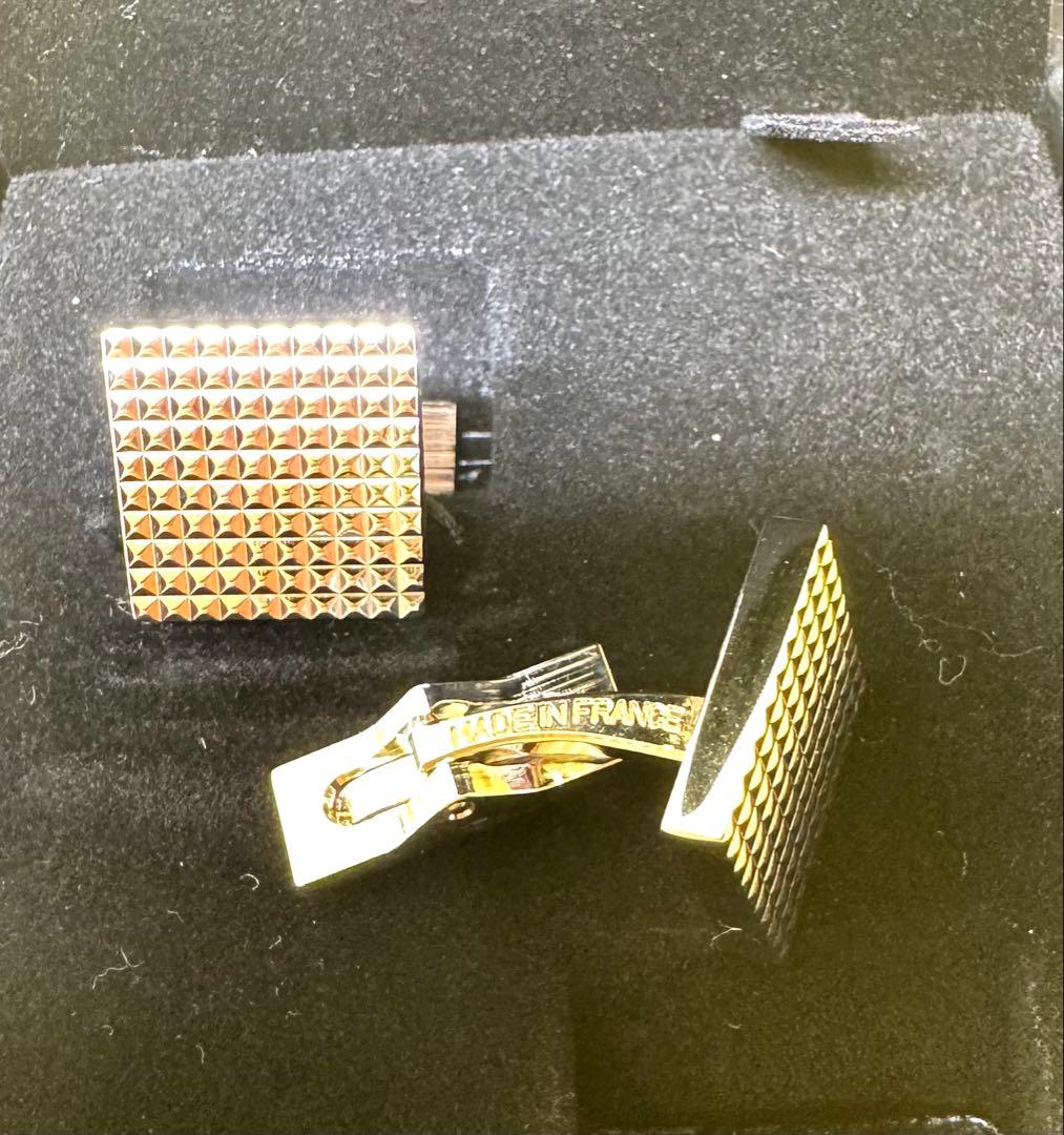 デュポンライターで有名。デュポンカフス。新品未使用。