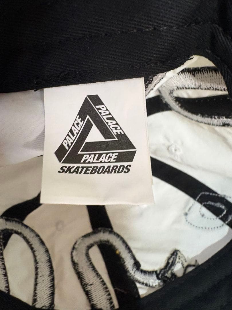 PALACE スネーク刺繍 ホワイトキャップ