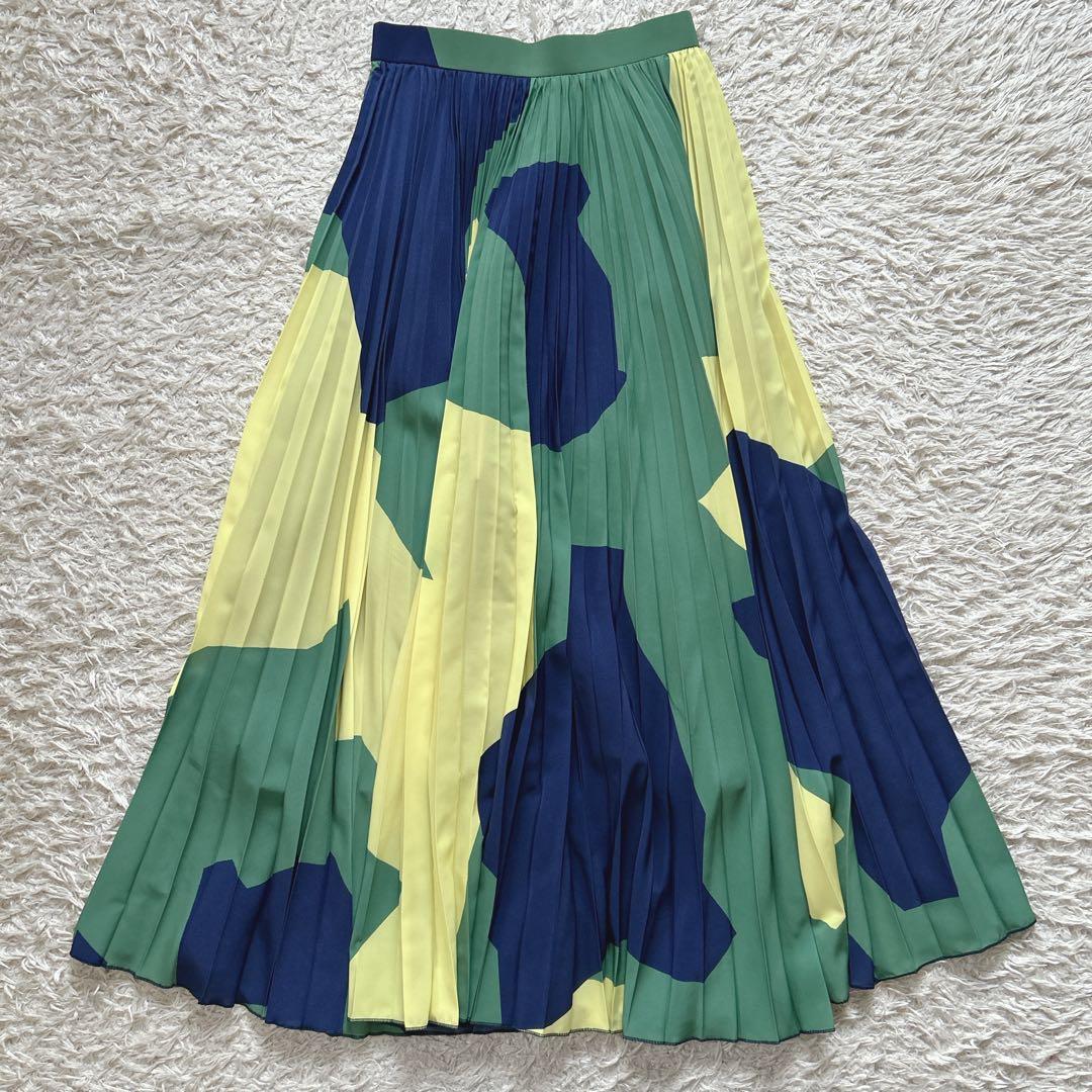 美品　sheller contrast pleated skirt グリーン