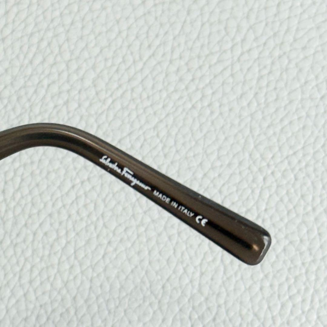 salvatore ferragamoガンチーニ リムレス サングラス