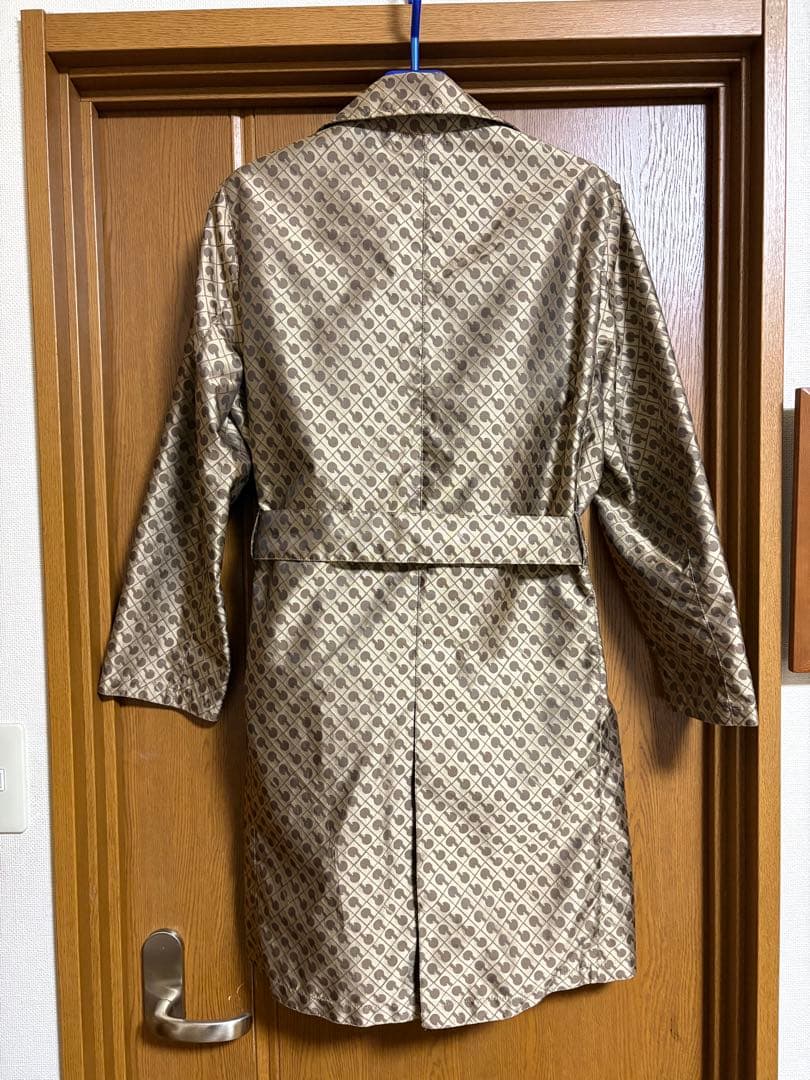 GHERARDINI モノグラム　シグネイチャー　コート　38 ゴールド
