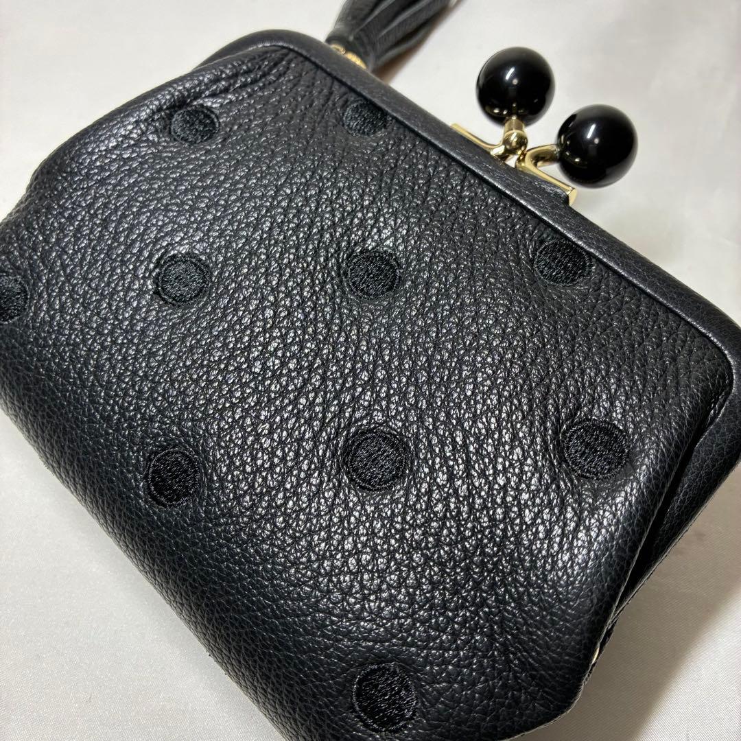 【新品】　ペルケ　がま口　アクリル玉　二つ折りウォレット　財布　レディース　人気