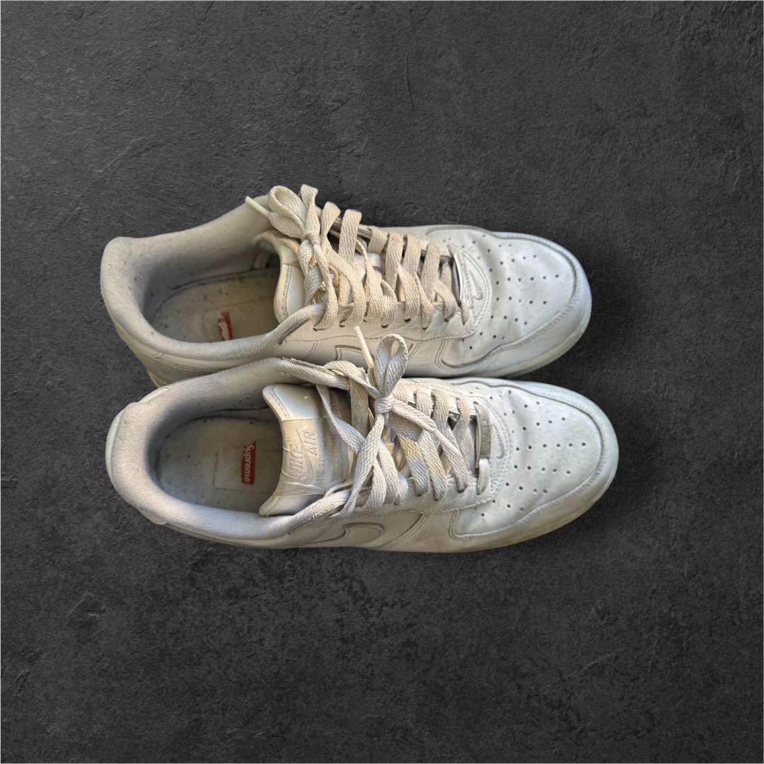 シュプフォース Nike Air Force 1 Supreme ホワイト