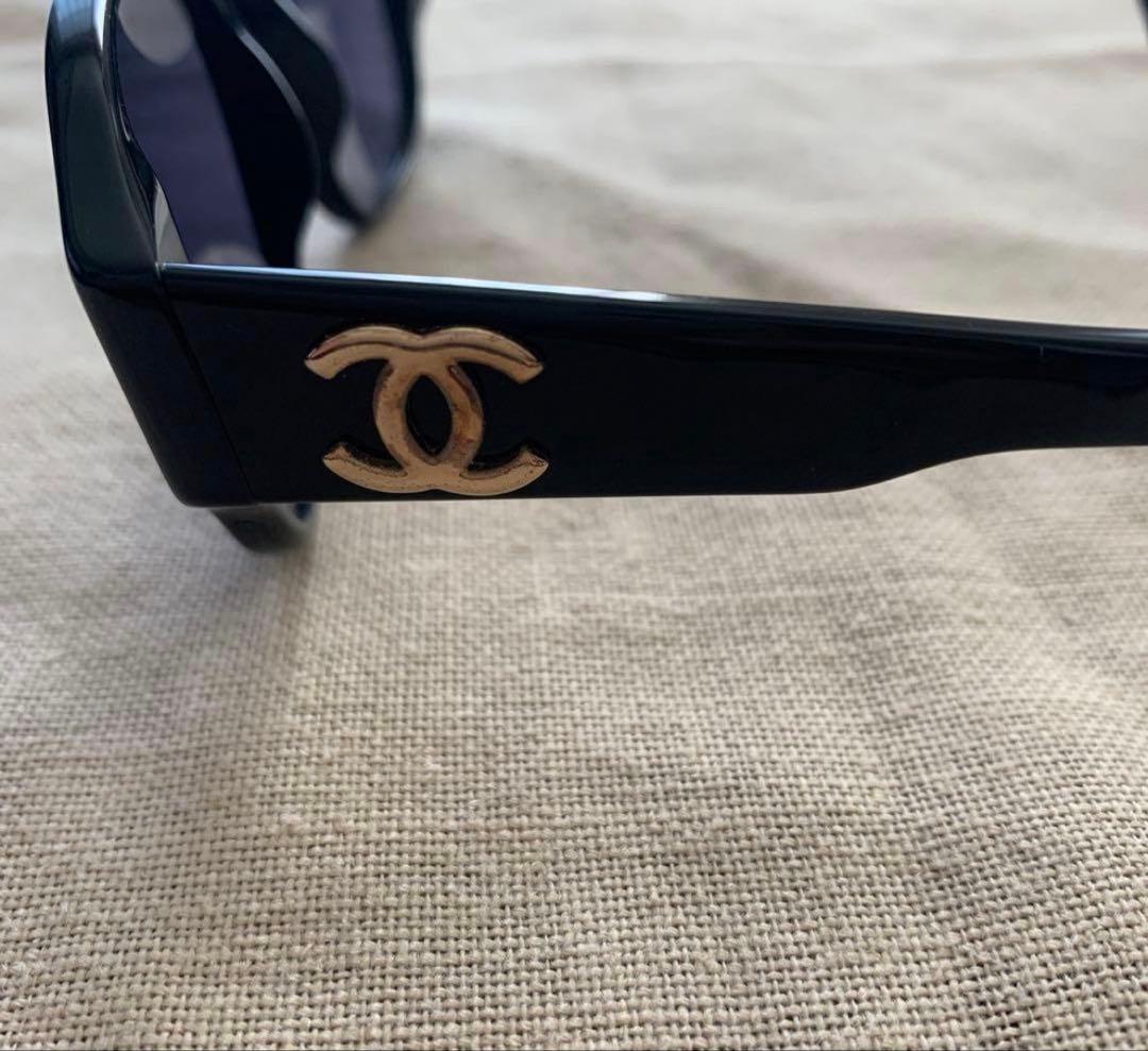CHANEL ブラック サングラス キャットアイ