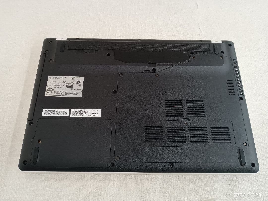 ≫ LIFebook AH42/W FMVA42WW 8GB ストレージ無