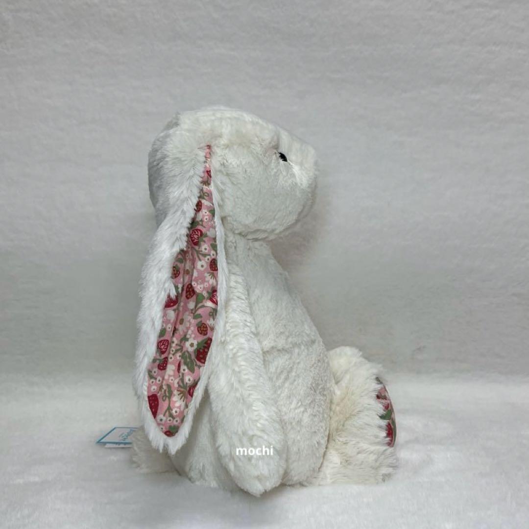  Blossom Cream Bunny Berry ぬいぐるみ