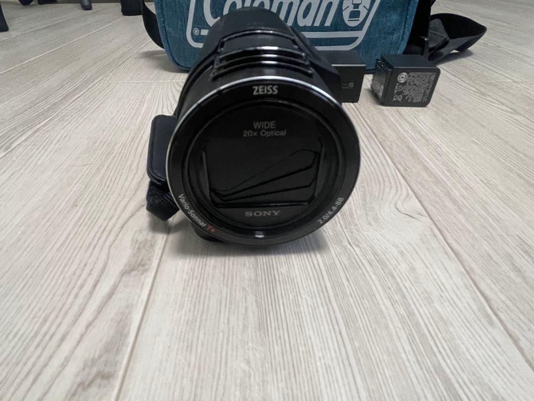 SONY FDR-AX45本体 ビデオカメラ　三脚　Colemanバッグ
