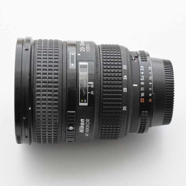 ニコン AF NIKKOR 20-35mm F2.8D