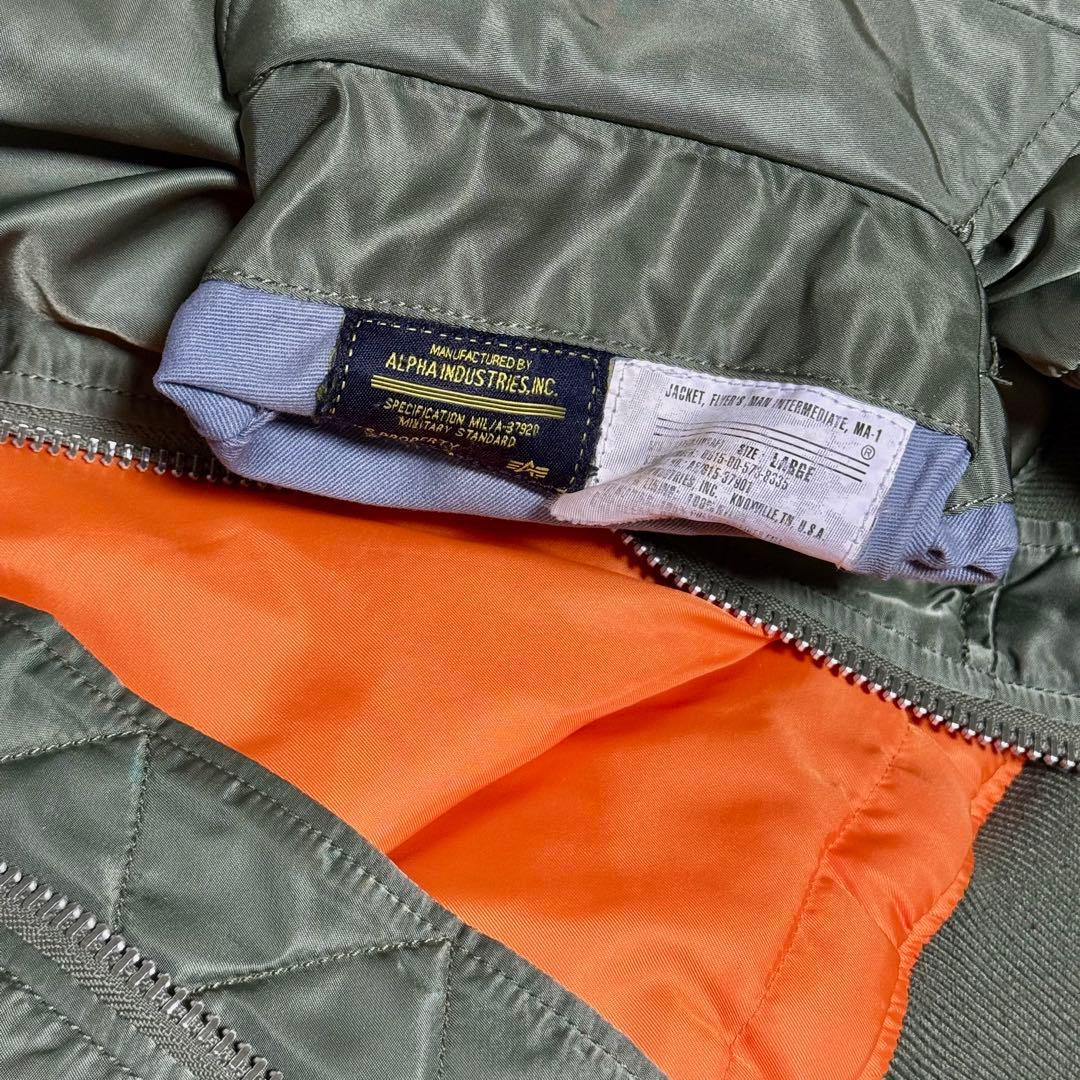 ALPHA INDUSTRIES アルファ MA-1 フライトタグ