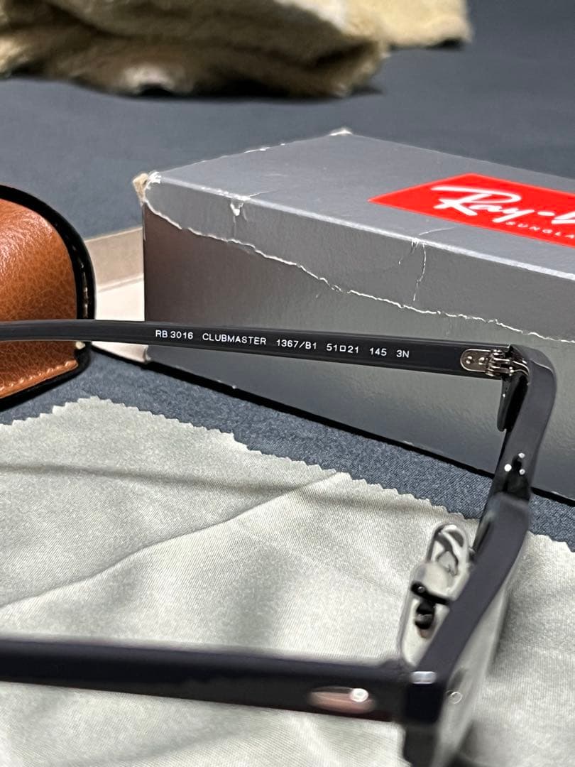 Ray-Ban ブラック サングラス