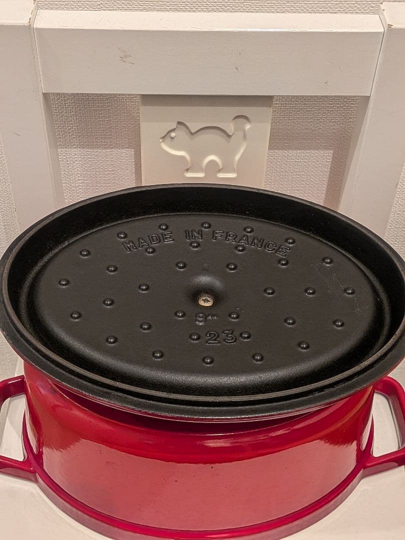 STAUB　ストゥブ　オーバル　楕円型　両手鍋　レッド　23cm