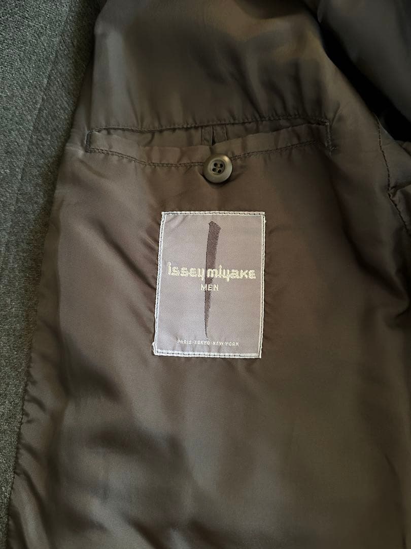 筆タグ issey miyake men varsity jacket