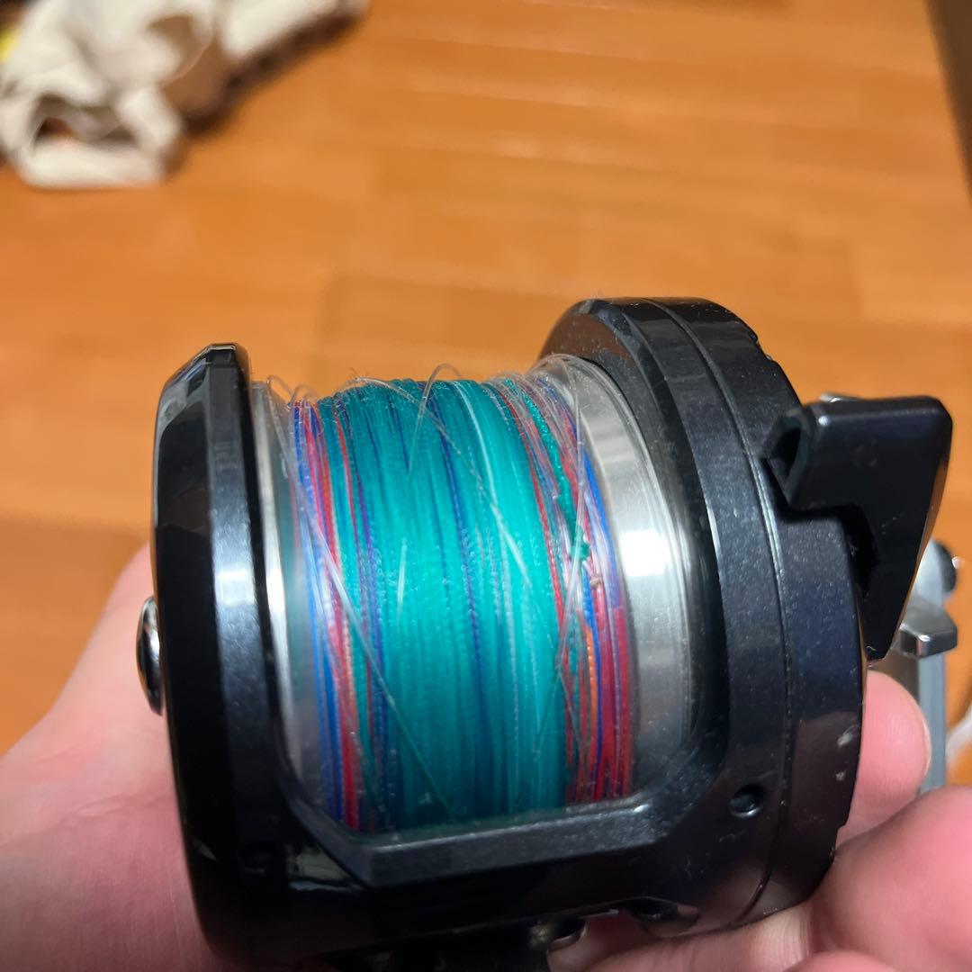 SHIMANO TORIUM 2000HG 両軸リール