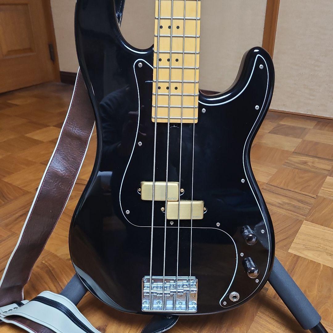 Three Dots Guitars プレシジョンベース(EMGのPU仕様)