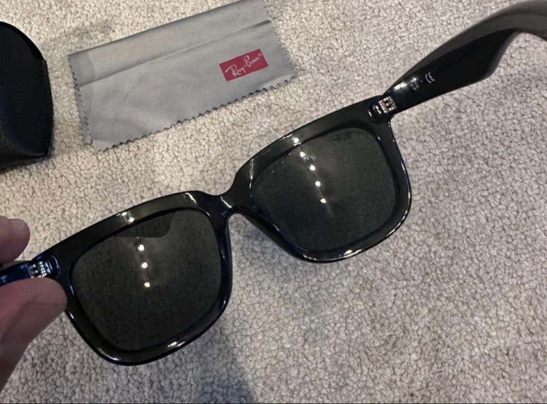 Ray-Banサングラス RB 4262D 601/87 黒　ブラック