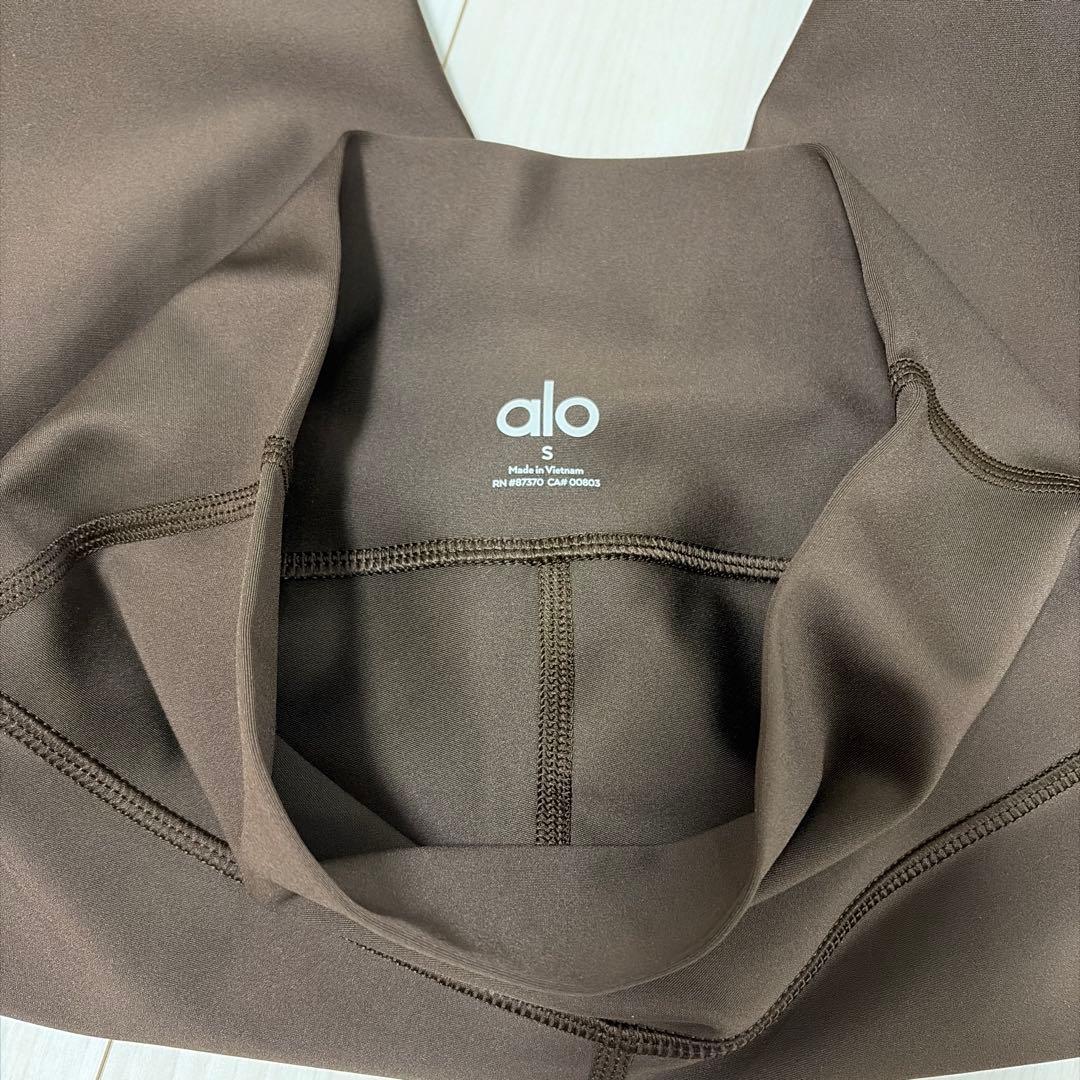 alo yoga High-Waist Airlift Legging sサイズ