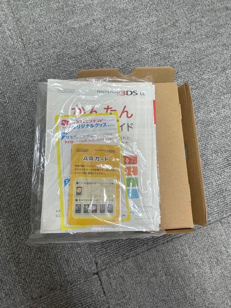 任天堂　3DS LL レッドXブラック
