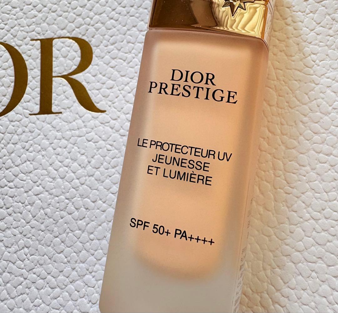 DiorPrestige ホワイトルプロテクター UV ルミエール シアーグロウ