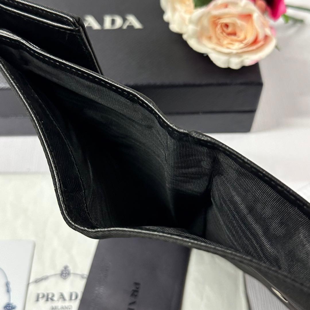 新品同様‼️ プラダ　PRADA 財布　折り財布　ナイロン　三角ロゴ